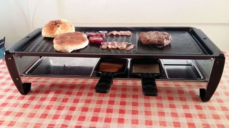 File:Raclette burger 2.jpg